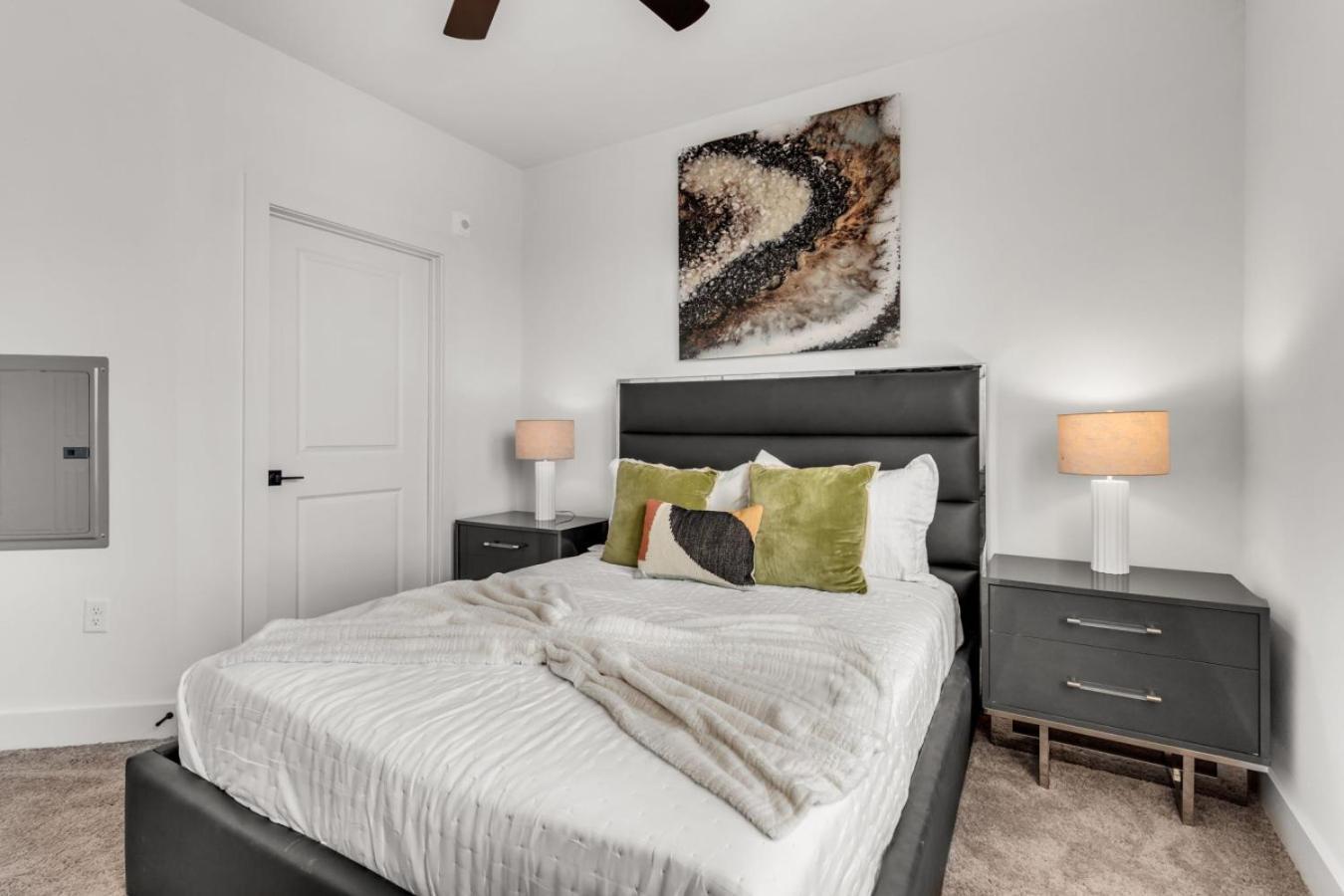 Sunny 2-Bed Oasis Pool And Gym In Apollo Beach Bagian luar foto