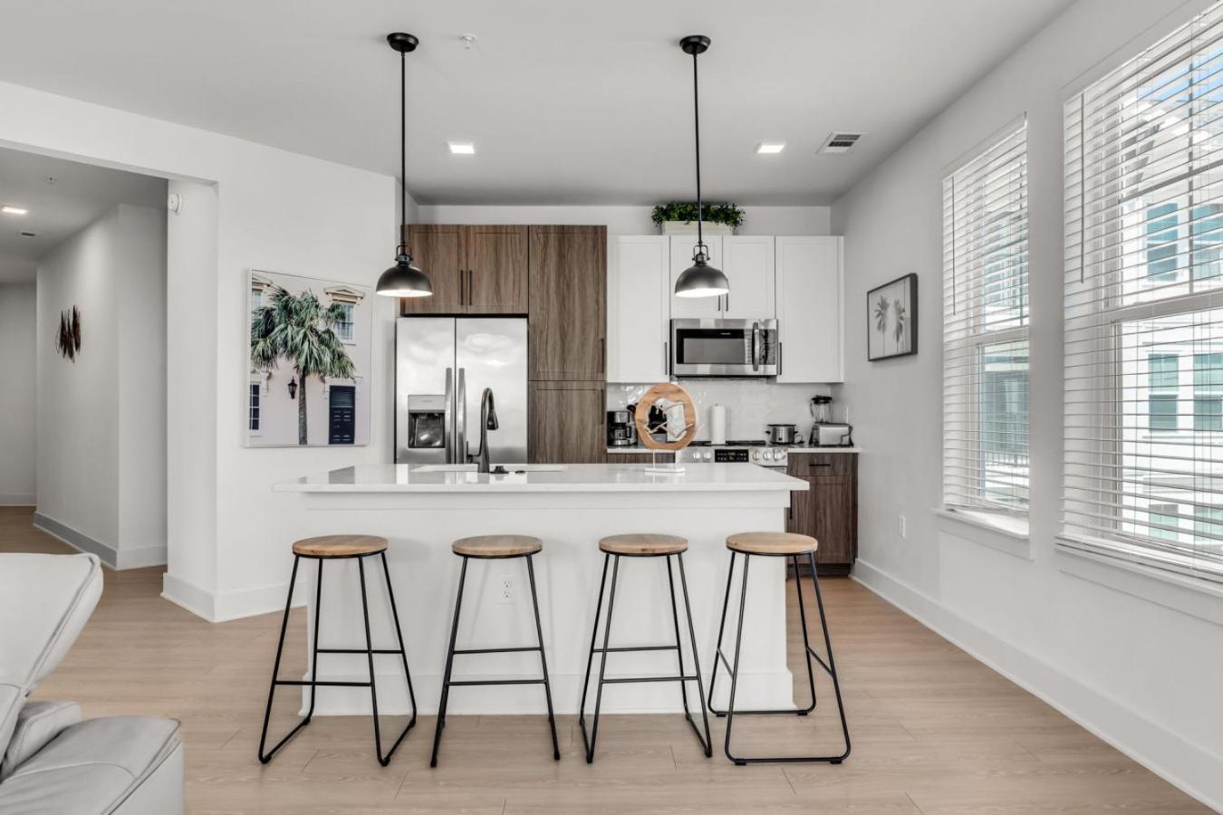 Sunny 2-Bed Oasis Pool And Gym In Apollo Beach Bagian luar foto