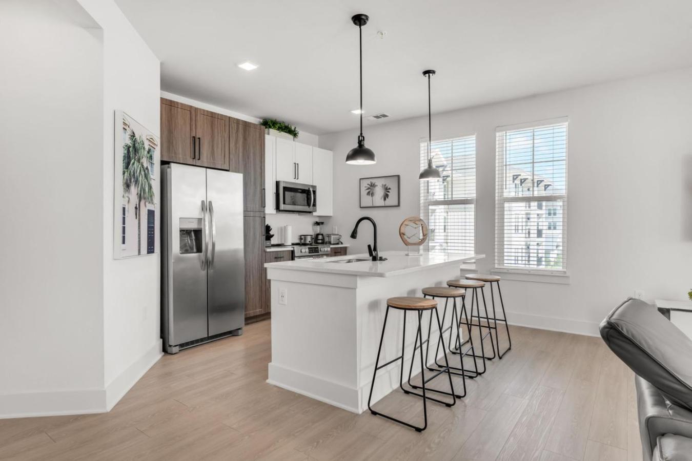 Sunny 2-Bed Oasis Pool And Gym In Apollo Beach Bagian luar foto